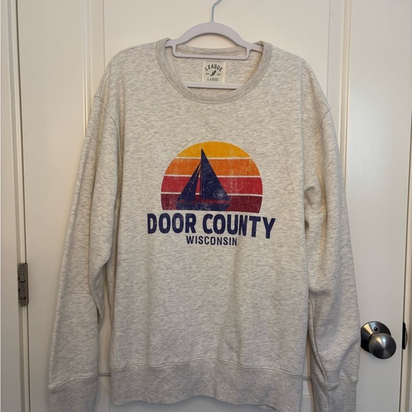 NWOT Door County WI Crewneck - Picture 1 of 5